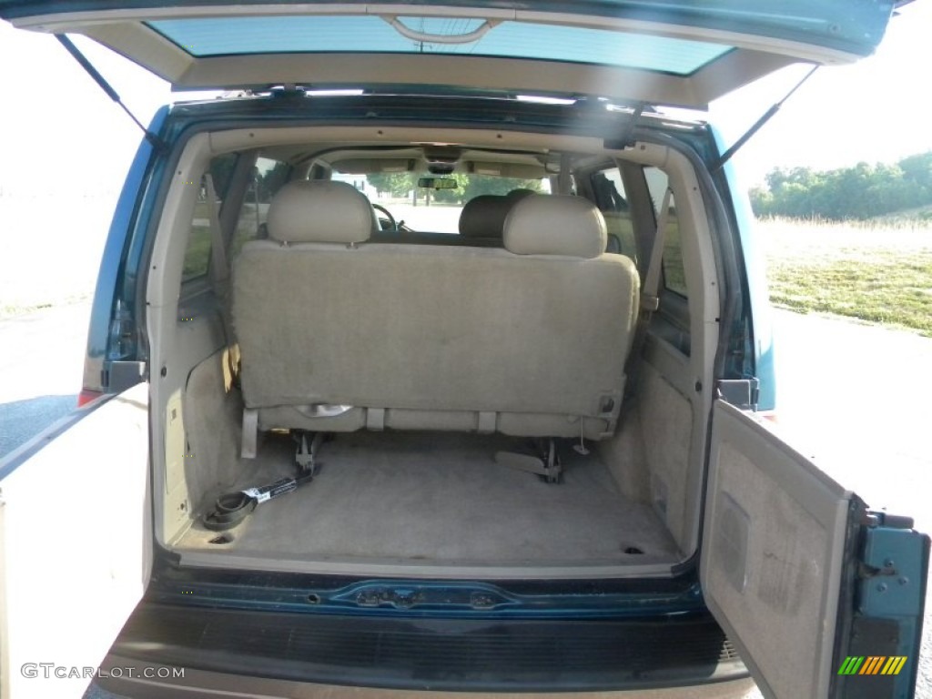 1999 Astro LS Passenger Van - Teal Blue Metallic / Neutral photo #9