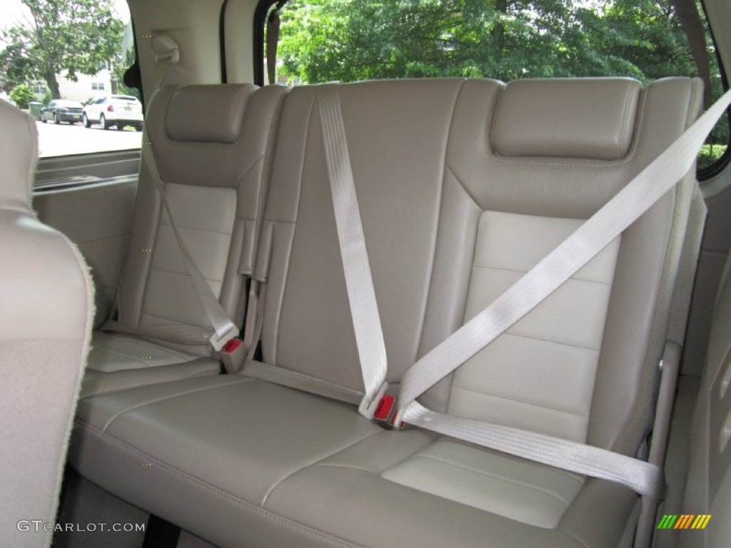 2005 Ford Expedition Eddie Bauer 4x4 Rear Seat Photo #67364114