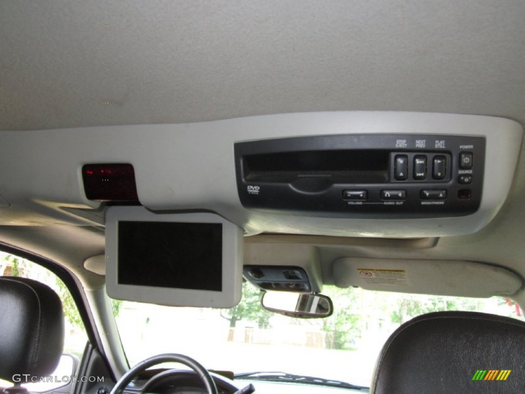 2004 Explorer Limited AWD - Silver Birch Metallic / Midnight Grey photo #26