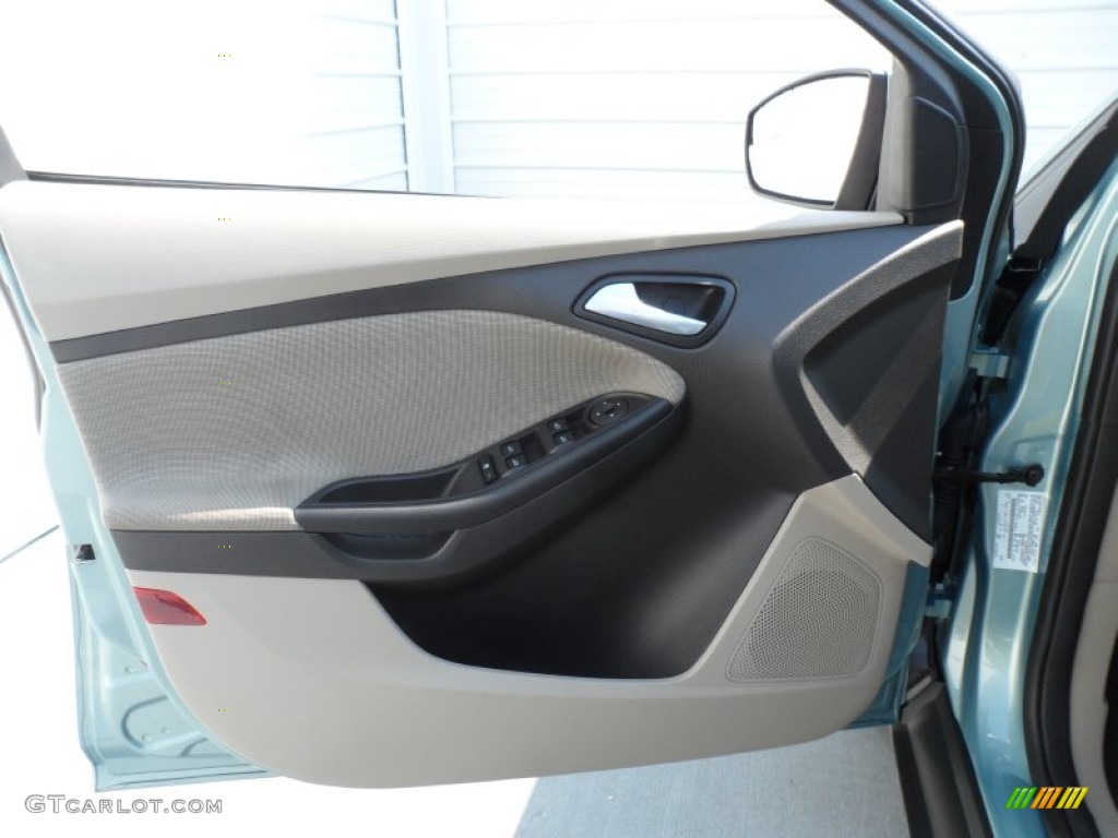 2012 Focus SE 5-Door - Frosted Glass Metallic / Stone photo #19