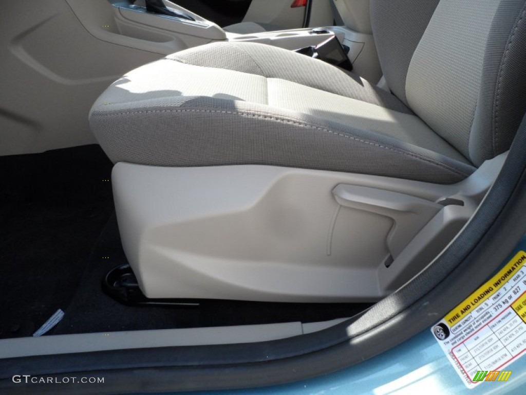 2012 Focus SE 5-Door - Frosted Glass Metallic / Stone photo #22