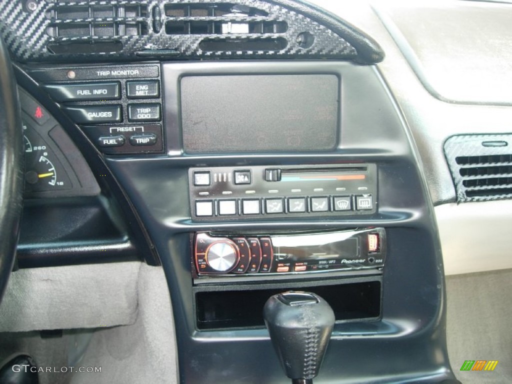 1994 Chevrolet Corvette Coupe Controls Photo #67372235