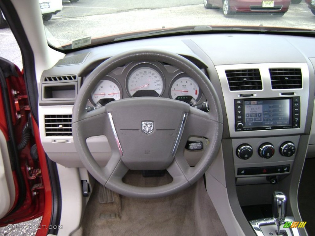 2008 Avenger SXT - Sunburst Orange Pearl / Dark Khaki/Light Graystone photo #13