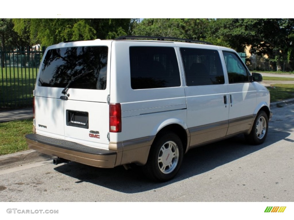 2003 Safari SLE - Summit White / Neutral photo #10
