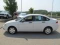 White Suede - Focus S Sedan Photo No. 5