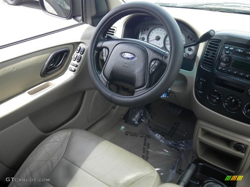 2002 Escape XLT V6 4WD - Dark Highland Green Metallic / Medium Parchment photo #29