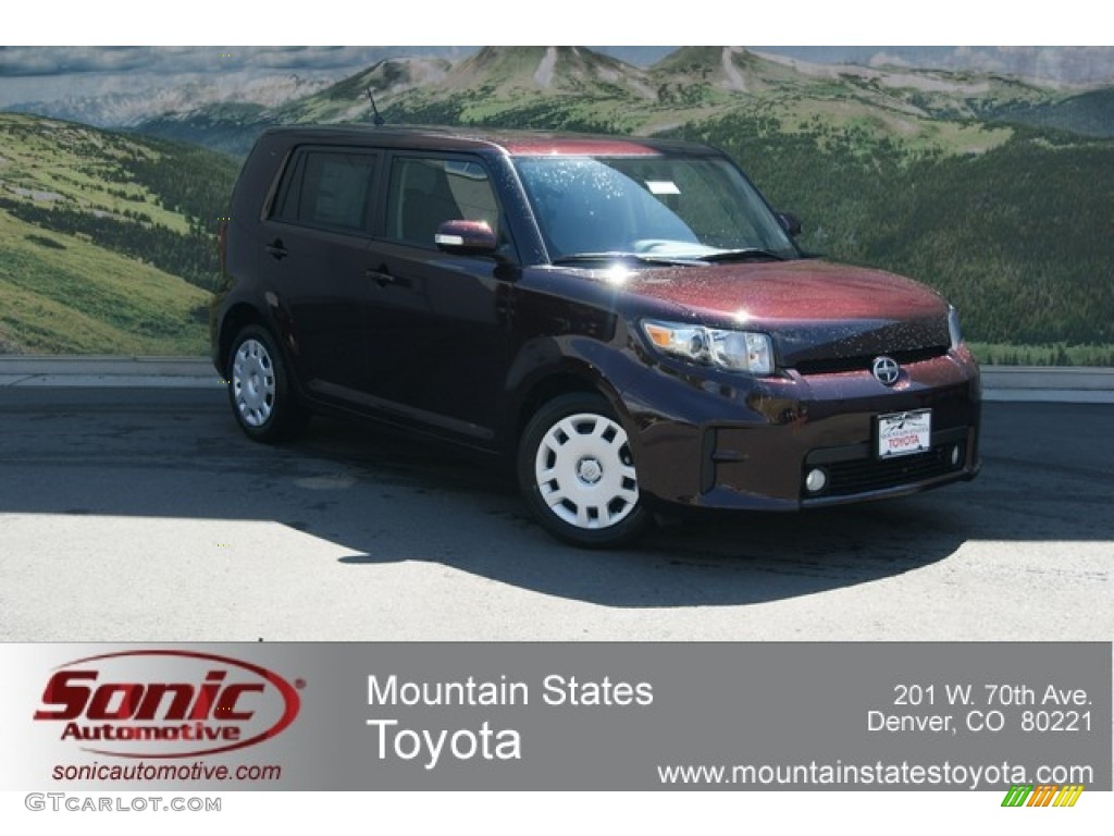 2012 xB  - Sizzling Crimson Mica / Dark Gray photo #1