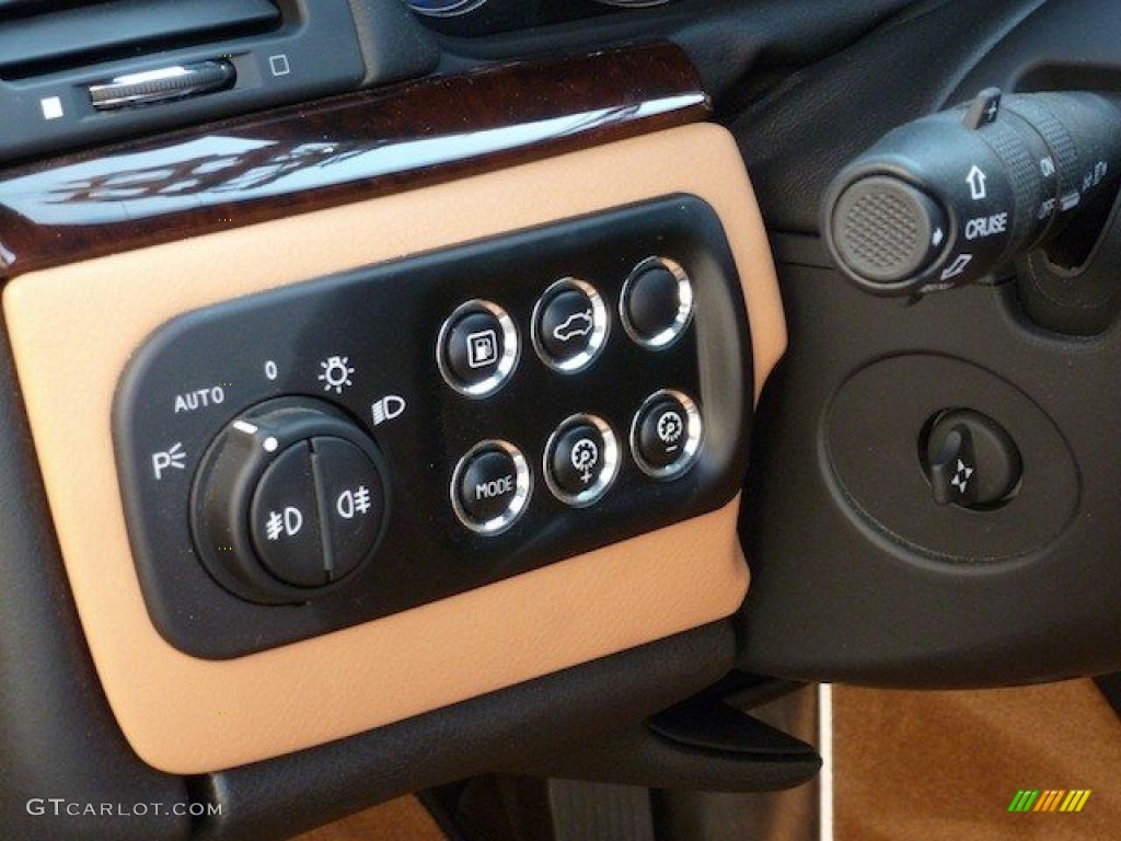 2011 Maserati GranTurismo Convertible GranCabrio Controls Photo #67382341