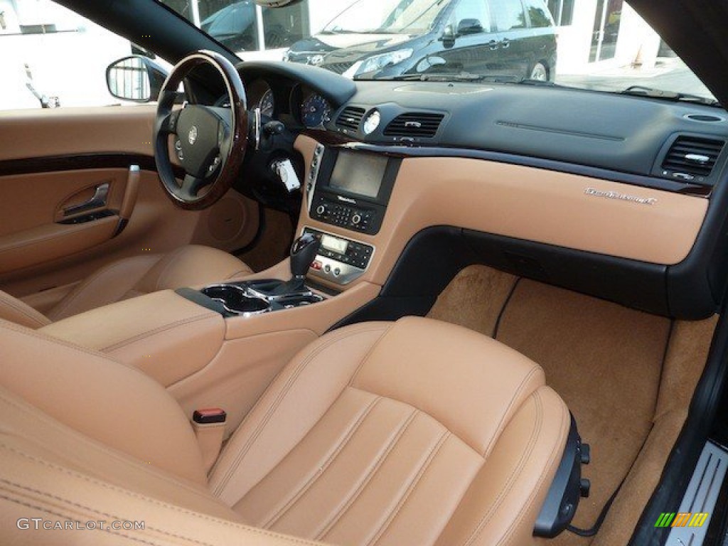 2011 Maserati GranTurismo Convertible GranCabrio Cuoio Dashboard Photo #67382492