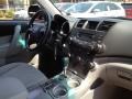 2009 Black Toyota Highlander V6 4WD  photo #22