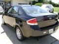 Black - Focus SE Sedan Photo No. 6