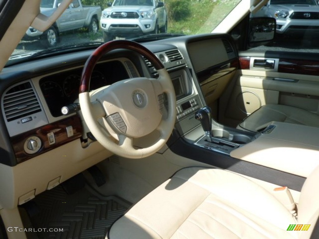 2006 Navigator Luxury 4x4 - Black / Camel photo #12