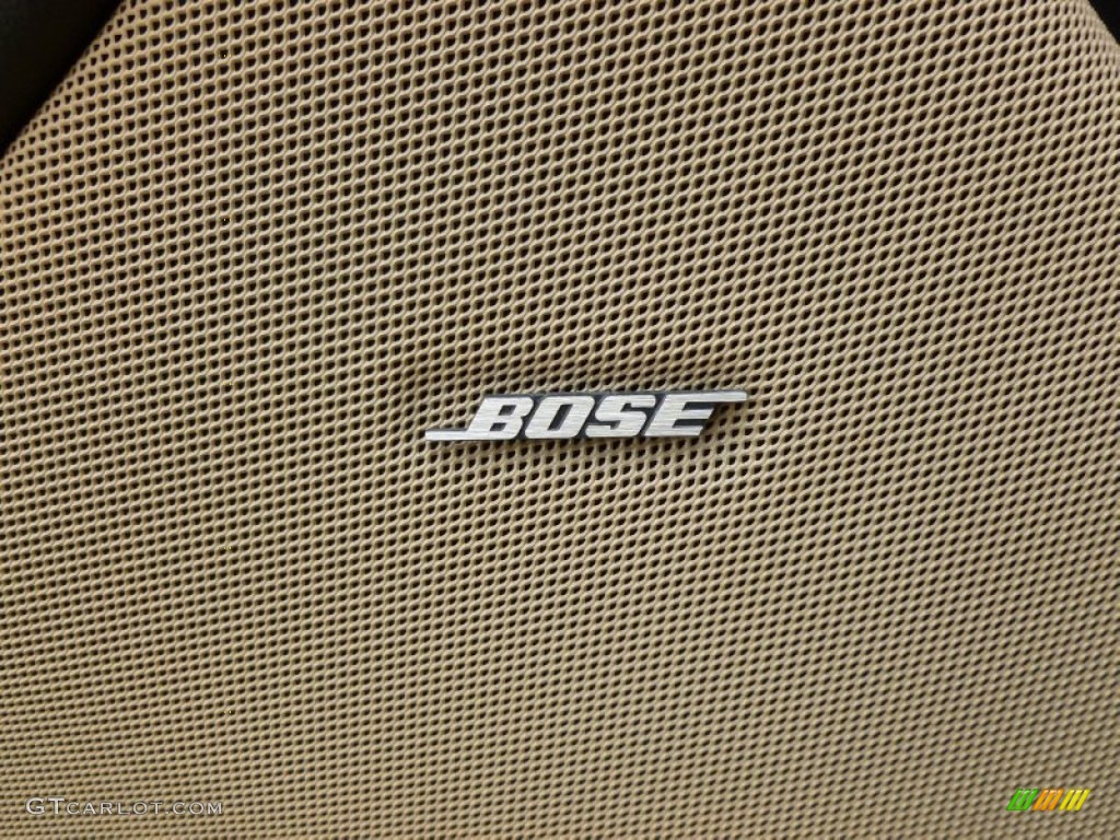 2002 Chevrolet Corvette Coupe Audio System Photo #67392446