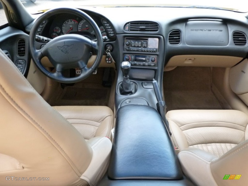 2002 Chevrolet Corvette Coupe Light Oak Dashboard Photo #67392473
