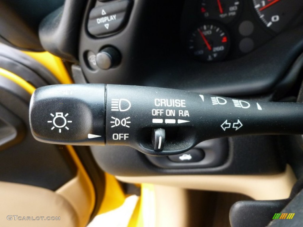 2002 Chevrolet Corvette Coupe Controls Photo #67392503