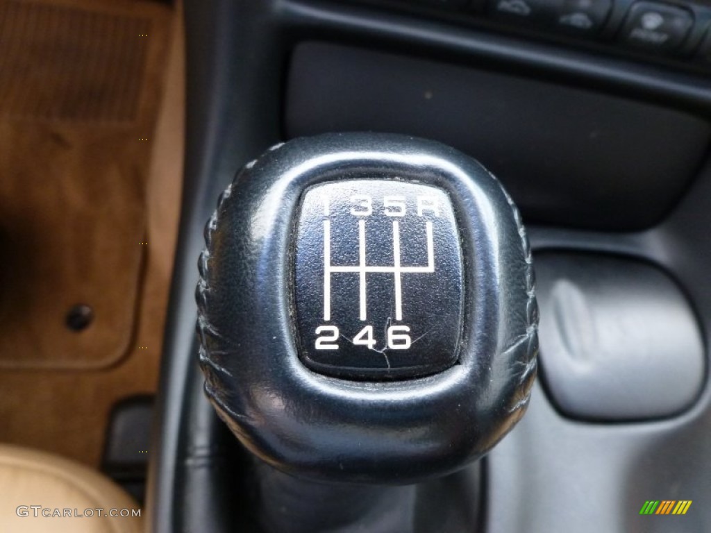 2002 Chevrolet Corvette Coupe 6 Speed Manual Transmission Photo #67392527