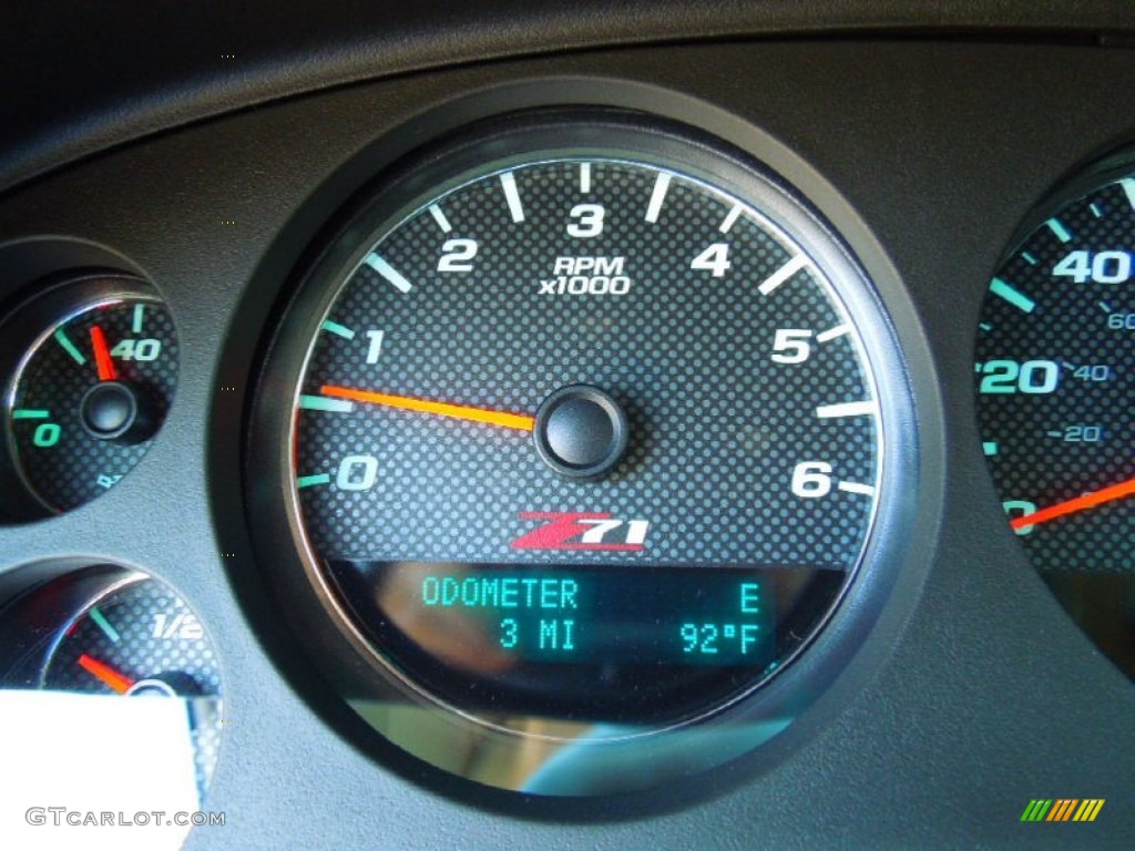 2012 Suburban LT - Silver Ice Metallic / Ebony photo #15