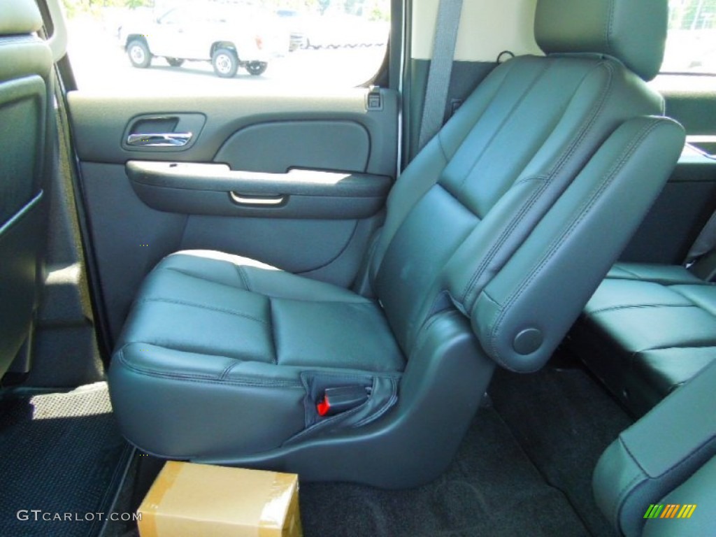 2012 Suburban LT - Silver Ice Metallic / Ebony photo #16