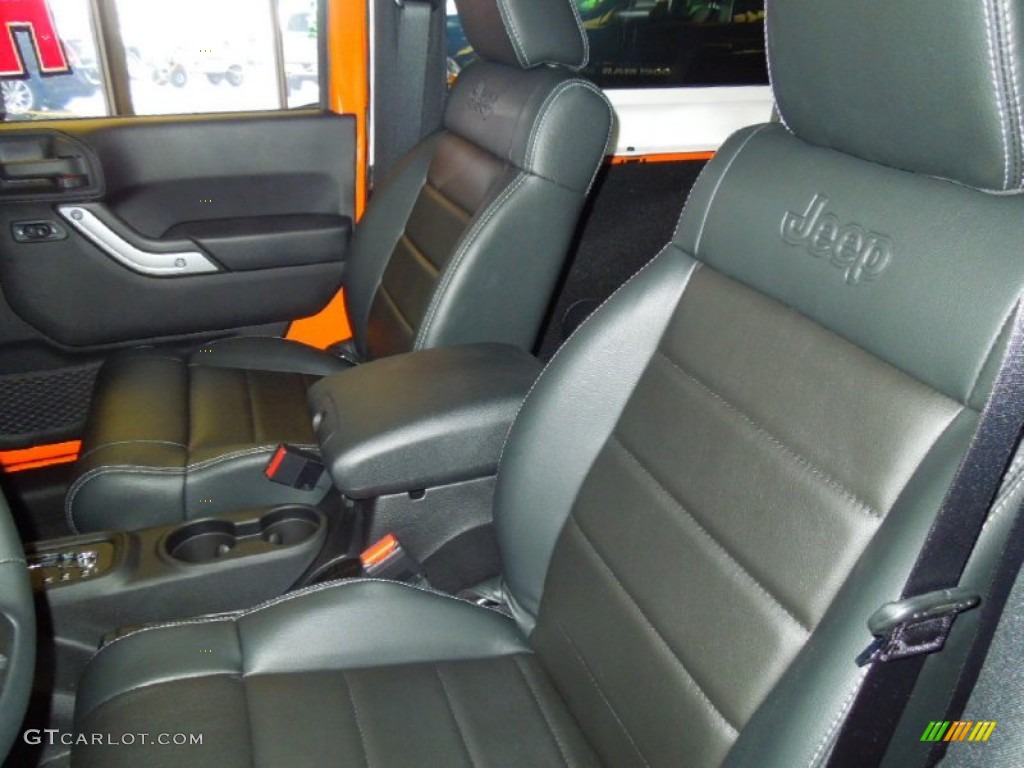 2012 Wrangler Sahara 4x4 - Crush Orange / Black photo #10