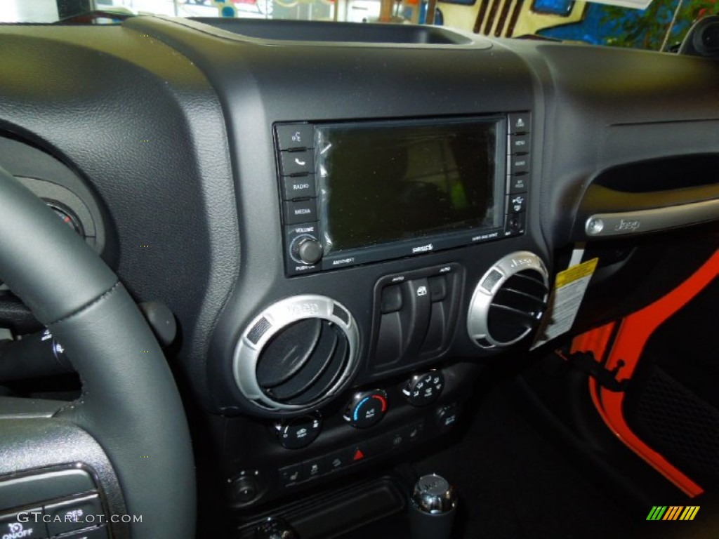 2012 Wrangler Sahara 4x4 - Crush Orange / Black photo #14