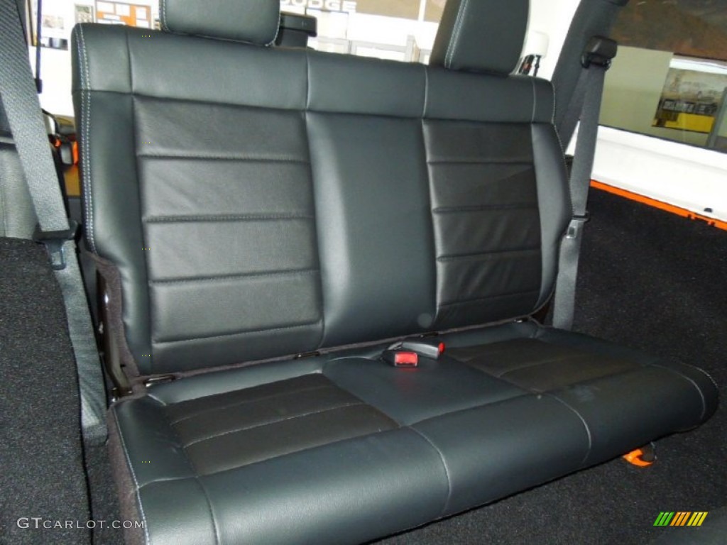 2012 Wrangler Sahara 4x4 - Crush Orange / Black photo #20