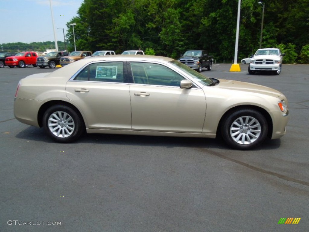 Cashmere Pearl 2012 Chrysler 300 Standard 300 Model Exterior Photo #67404102
