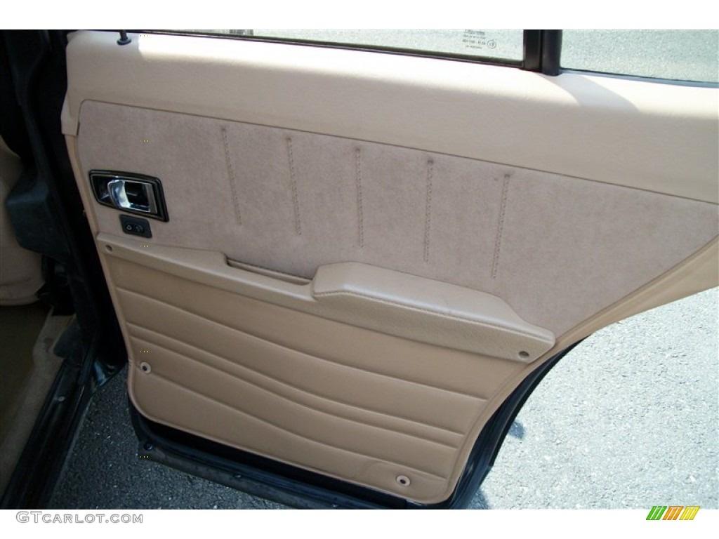 1992 Saab 900 S Sedan Tan Door Panel Photo #67405308