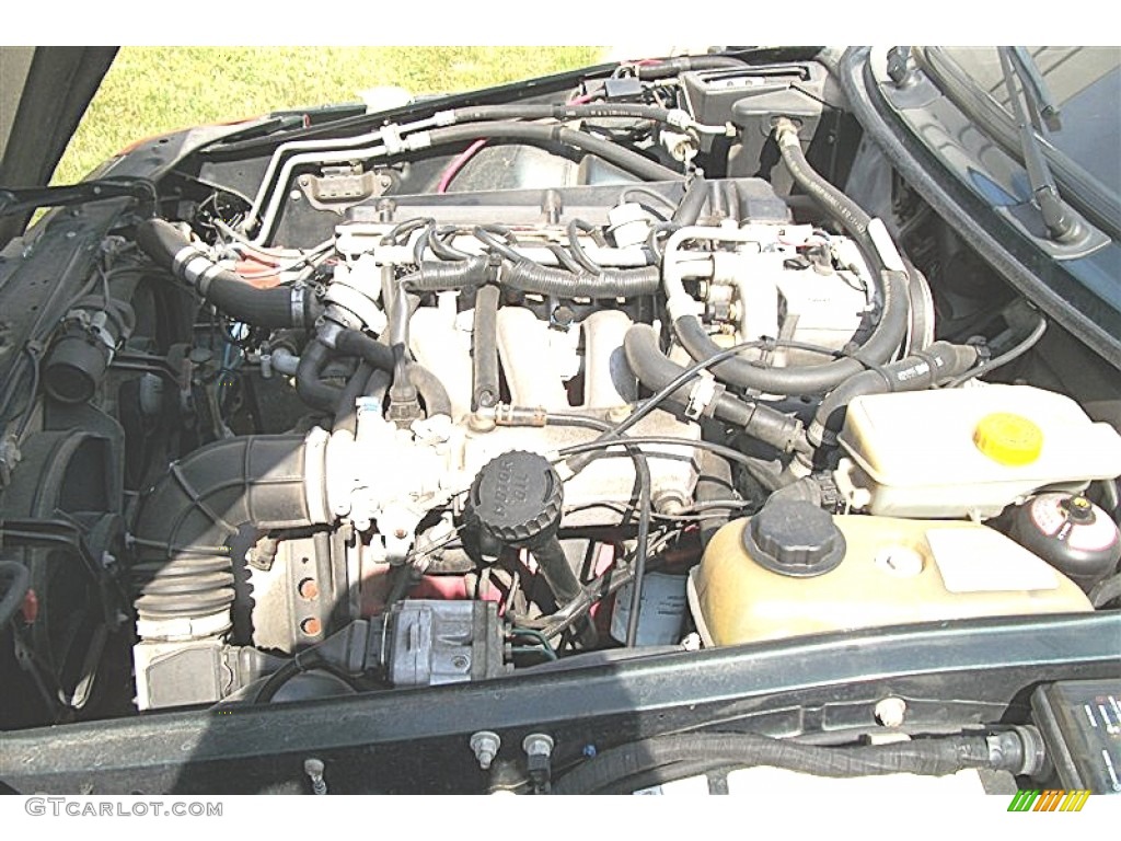1992 Saab 900 S Sedan 2.1 Liter DOHC 16-Valve 4 Cylinder Engine Photo #67405545