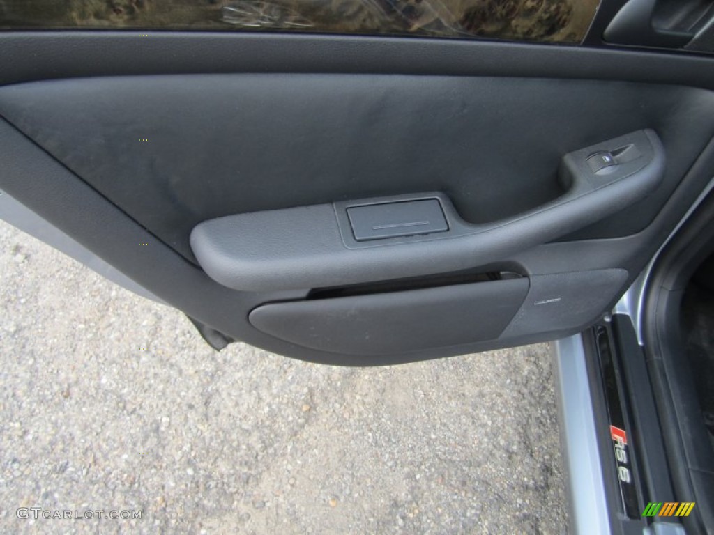 2003 Audi RS6 4.2T quattro Ebony Black Door Panel Photo #67406554