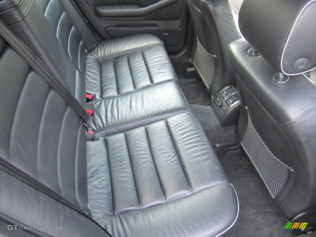 2003 Audi RS6 4.2T quattro interior Photos