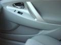 Super White - Camry SE Photo No. 16