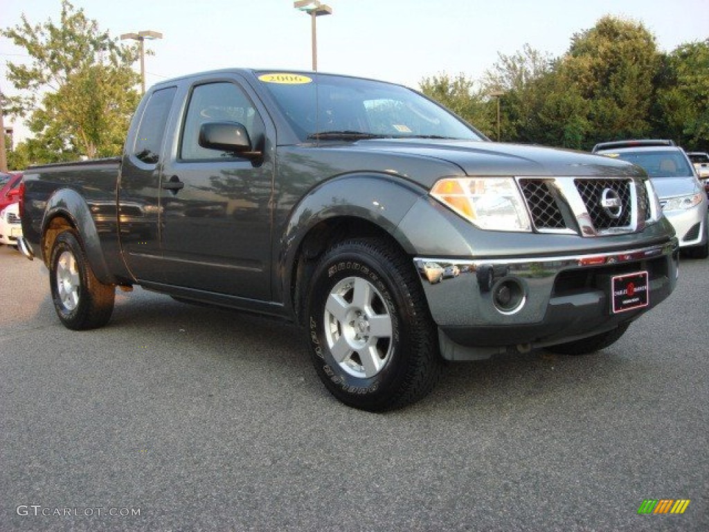 2006 Frontier SE King Cab - Storm Gray / Graphite photo #1