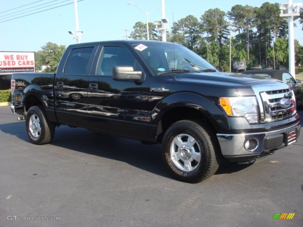 2011 F150 XLT SuperCrew 4x4 - Tuxedo Black Metallic / Steel Gray photo #2