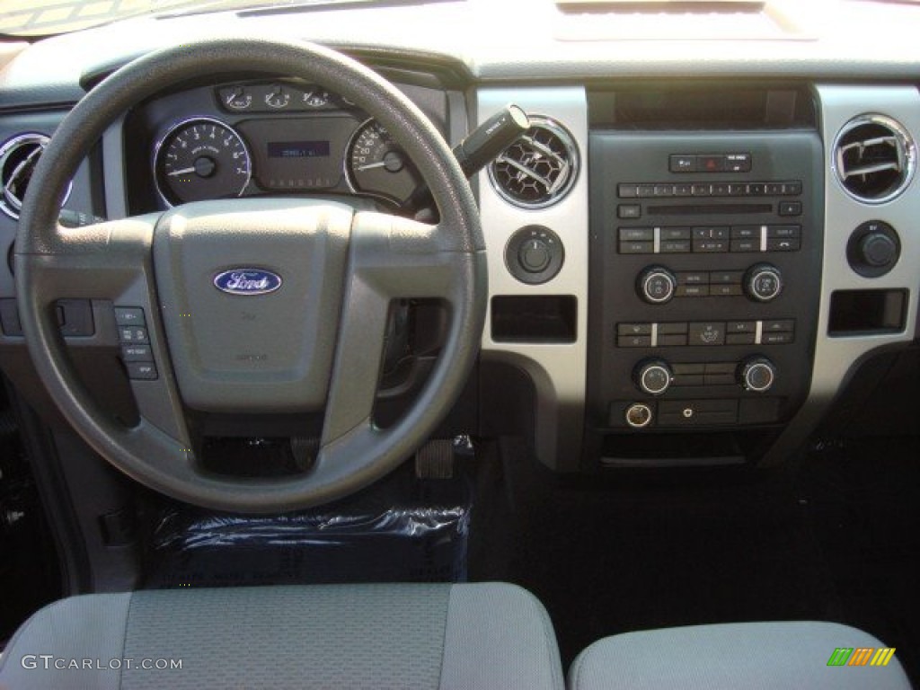 2011 F150 XLT SuperCrew 4x4 - Tuxedo Black Metallic / Steel Gray photo #9