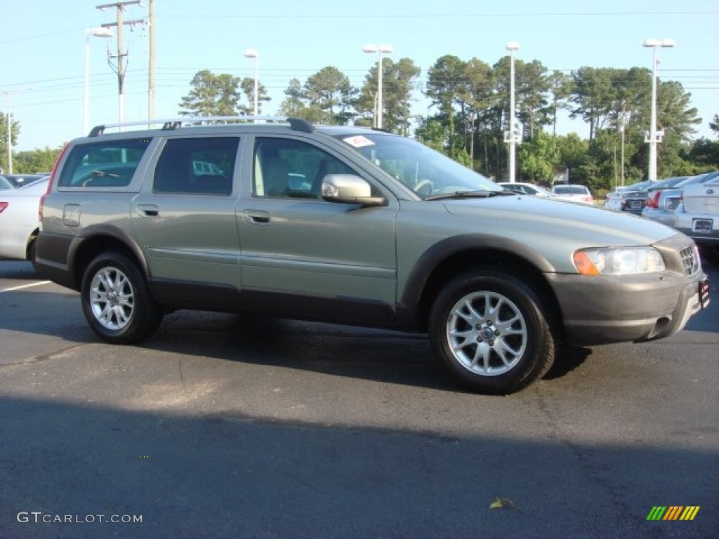 2007 XC70 AWD - Willow Green Metallic / Taupe photo #2