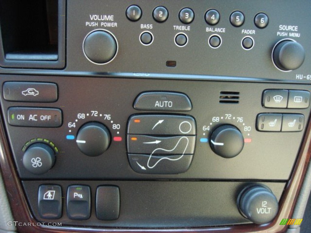 2007 XC70 AWD - Willow Green Metallic / Taupe photo #15