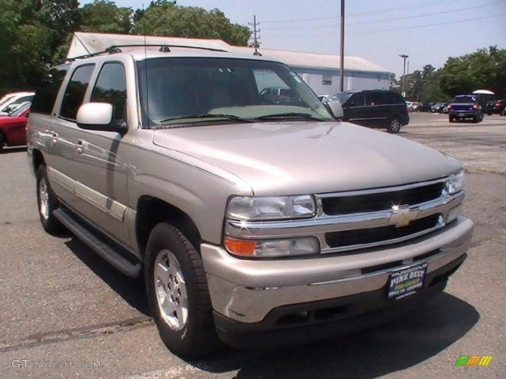 2005 Suburban 1500 LT 4x4 - Sandstone Metallic / Tan/Neutral photo #3