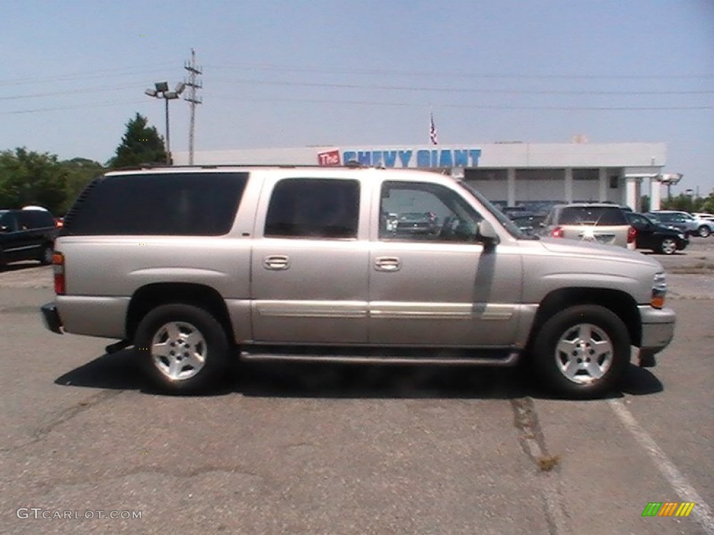 2005 Suburban 1500 LT 4x4 - Sandstone Metallic / Tan/Neutral photo #7