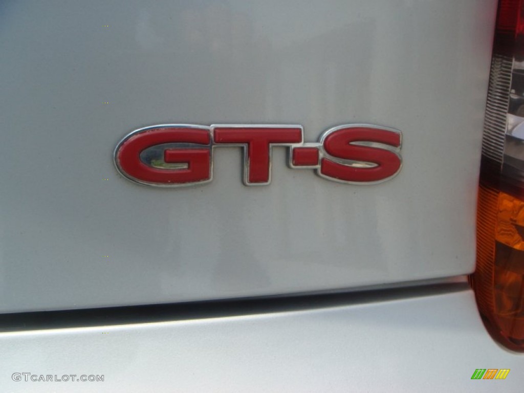 2001 Toyota Celica GT-S Marks and Logos Photos