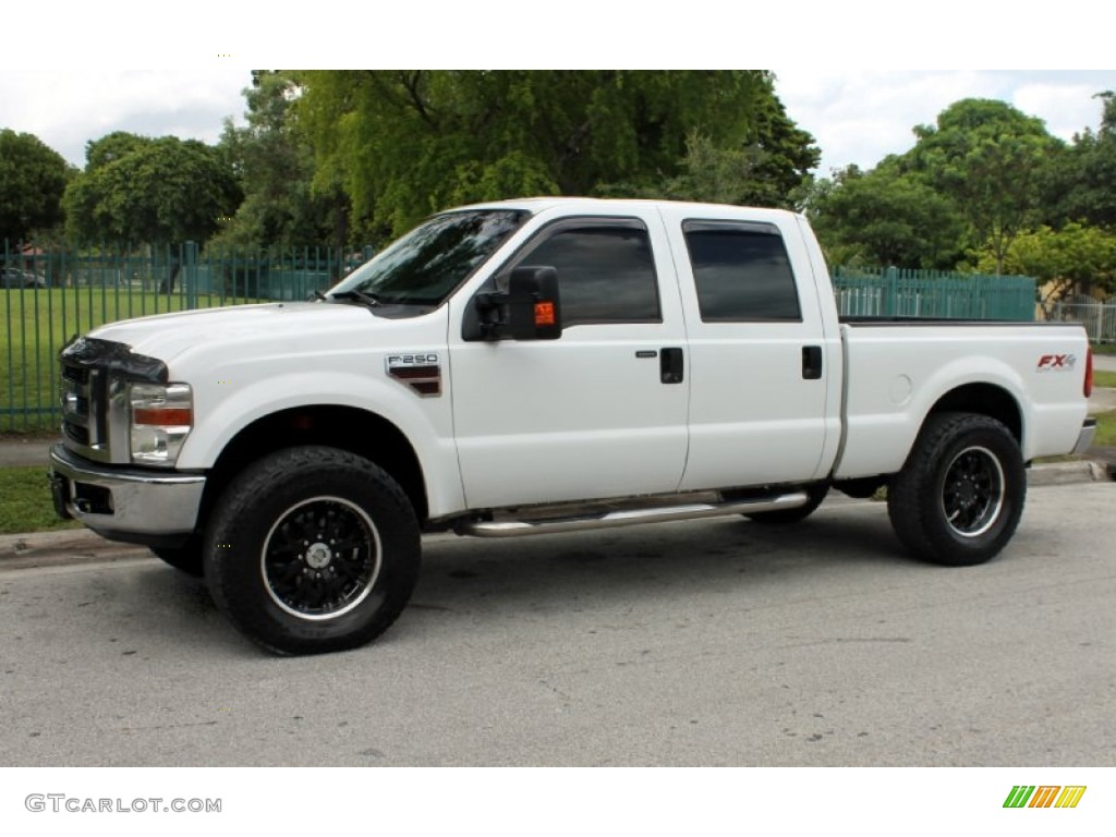 Oxford White 2008 Ford F250 Super Duty FX4 Crew Cab 4x4 Exterior Photo #67419927