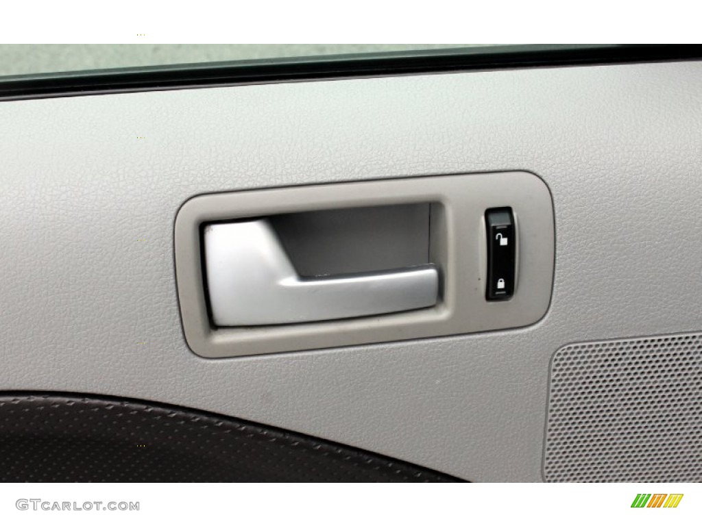 2008 Ford Mustang GT/CS California Special Coupe Controls Photo #67421256