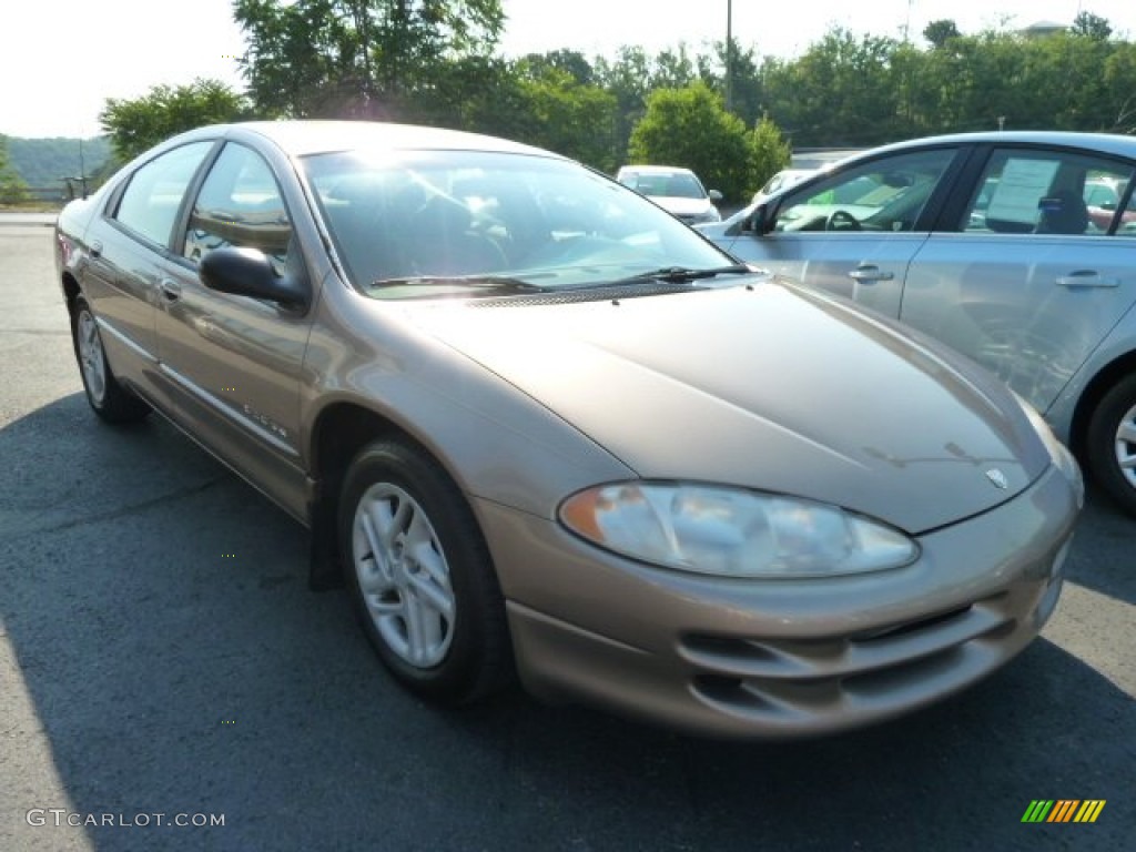 2000 Intrepid  - Champagne Pearl Metallic / Camel Tan photo #1
