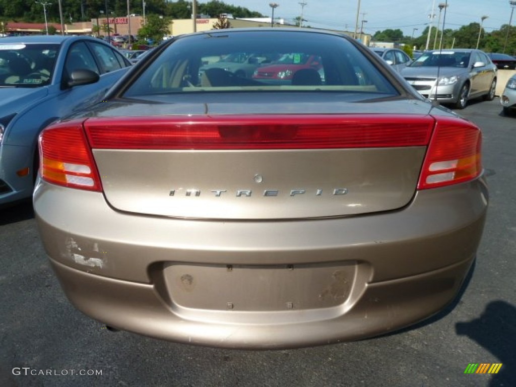 2000 Intrepid  - Champagne Pearl Metallic / Camel Tan photo #3