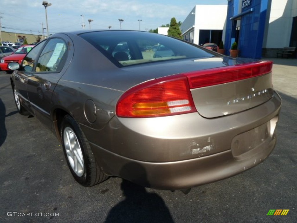 2000 Intrepid  - Champagne Pearl Metallic / Camel Tan photo #4