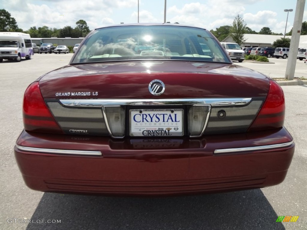 2009 Grand Marquis LS - Dark Toreador Red Metallic / Light Camel photo #7