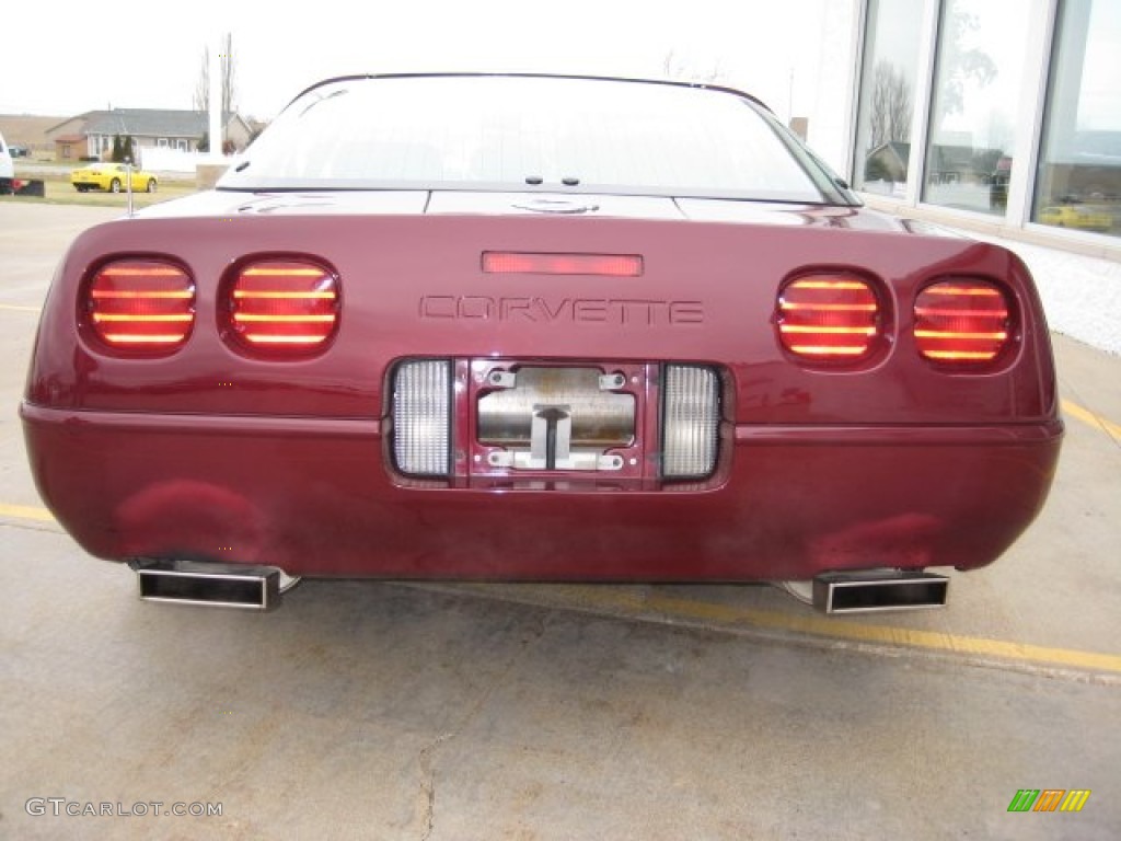 Ruby Red Metallic 1993 Chevrolet Corvette 40th Anniversary Coupe Exterior Photo #67423065