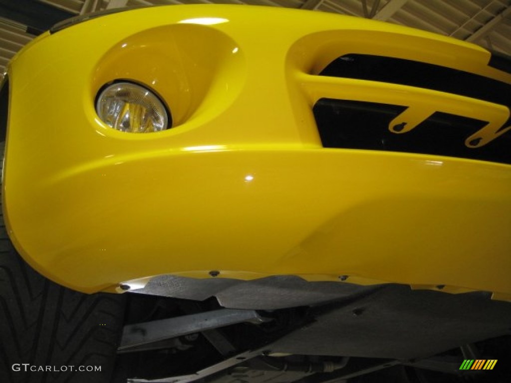 2005 Viper SRT-10 - Viper Race Yellow / Black photo #22