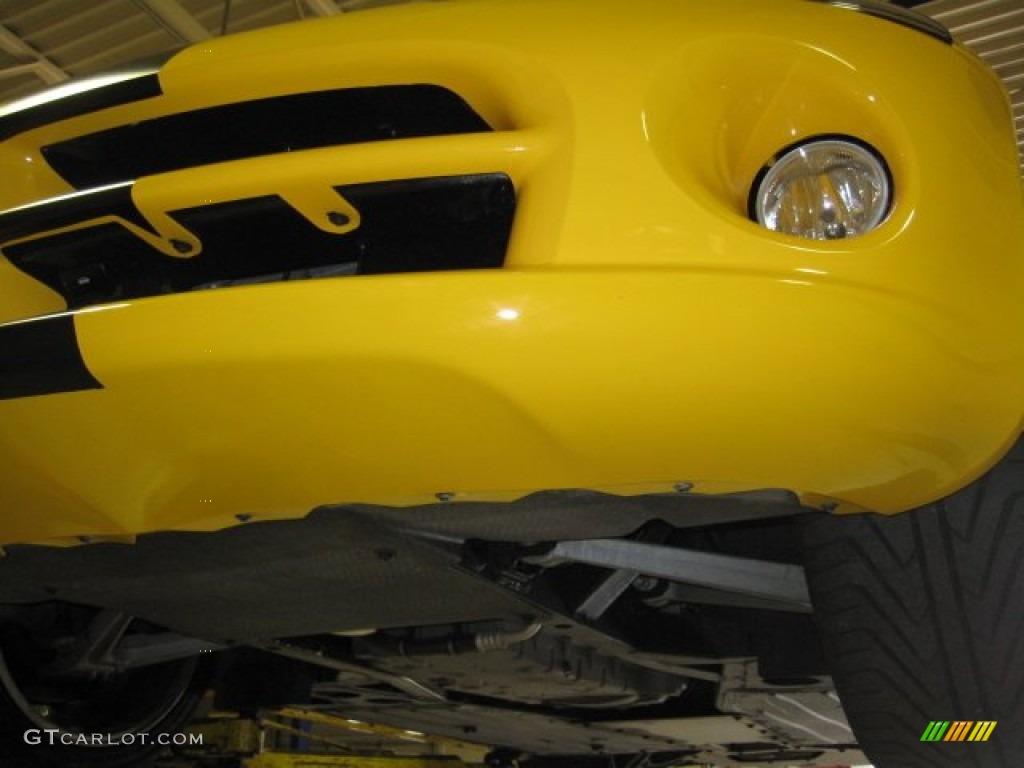 2005 Viper SRT-10 - Viper Race Yellow / Black photo #23