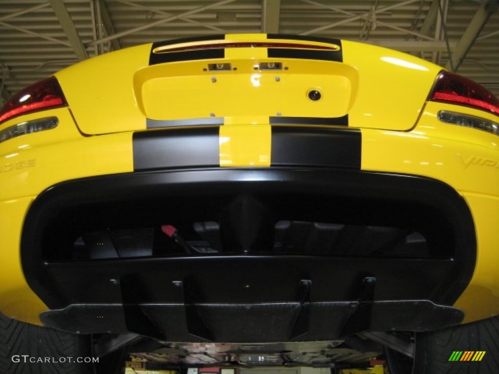 2005 Viper SRT-10 - Viper Race Yellow / Black photo #36