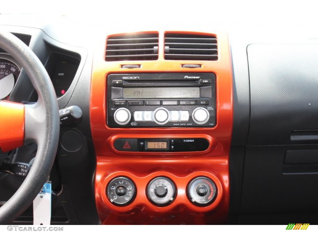 2008 Scion xD Release Series 1.0 Controls Photo #67431966